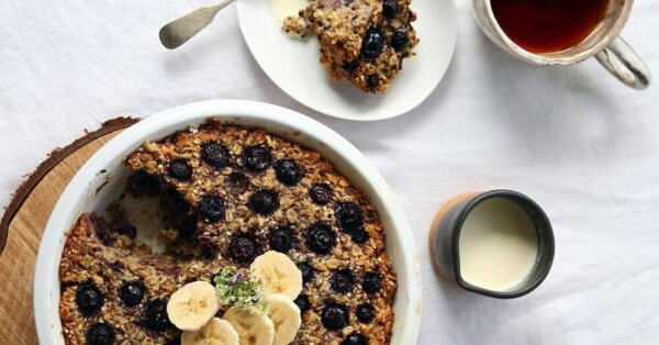 Banana & Blueberry Baked Oatmeal