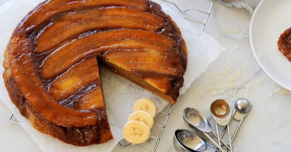 Caramelised Banana & Ginger Upside-Down Cake