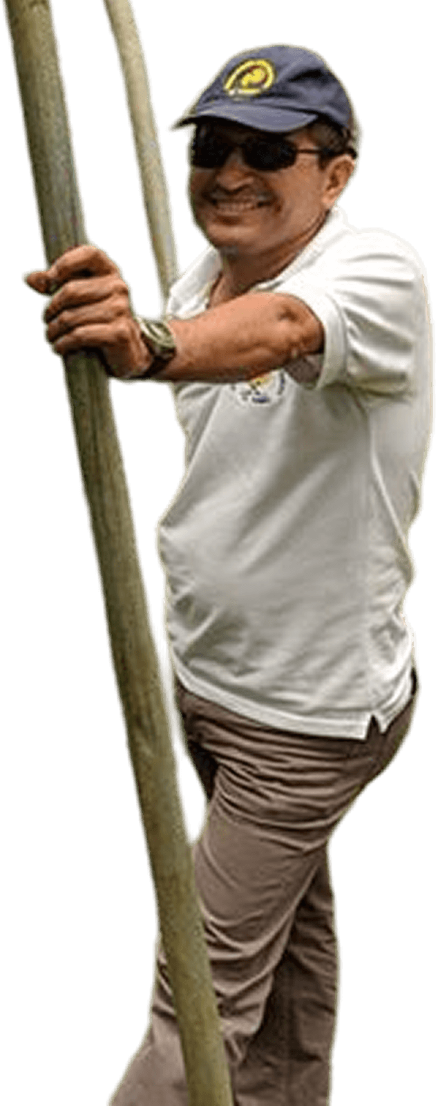 Cutout photo of Milton Justavino
